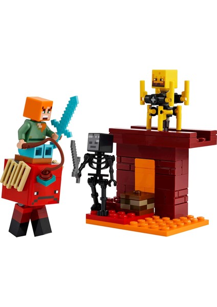 LEGO Minecraft Nether Lav Savaşı 21266 – Çocuklar Için Alex Figürü, Yaratıklar, Wither Skeleton, Kılıç ve Döndürülen Blaze Içeren Yapım Seti, 6 Yaş ve Üzeri Kız ve Erkekler Için Doğum Günü Hediyesi