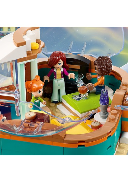 Lego® Friends Iglu Tatili Macerası 41760-8 Yaş ve Üzeri Çocuklar Için 3 Mini Oyuncak Bebek ve Oyuncak Köpek Içeren Yaratıcı Oyuncak Yapım Seti (491 Parça)