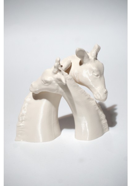 Sarılan Zürafa Sevgililer Günü Dekoratif Hediyelik Obje Biblo 13 cm