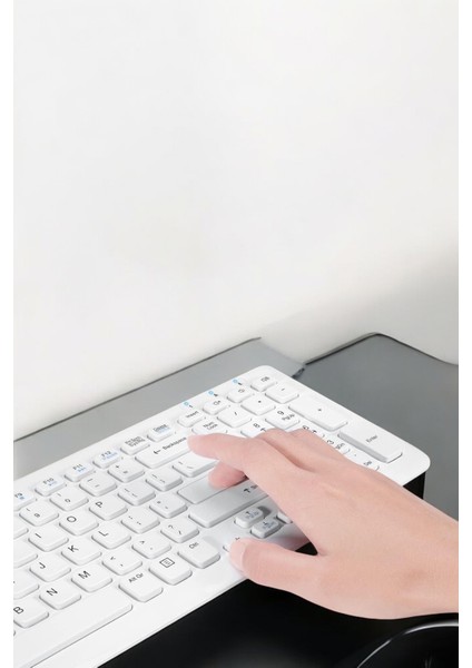 Q Klavye Beyaz Klavye ve Mouse Seti Kablosuz USB Girişli