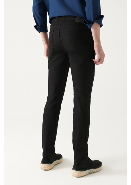 Erkek Siyah Eskitme Yıkamalı Esnek Jean Pantolon B003502
