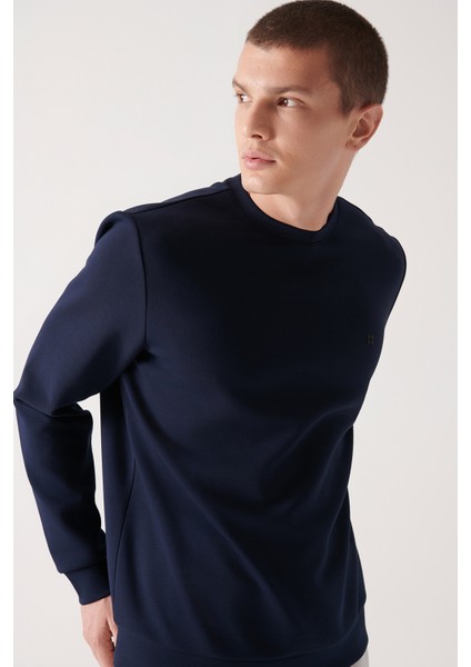 Erkek Lacivert Bisiklet Yaka Esnek Yumuşak Doku İnterlok Kumaş Basic Regular Fit Sweatshirt B001100 modelleri