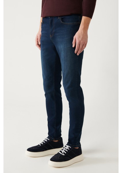 Erkek Koyu Mavi Eskitme Yıkamalı Esnek Jean Pantolon E003513 modelleri