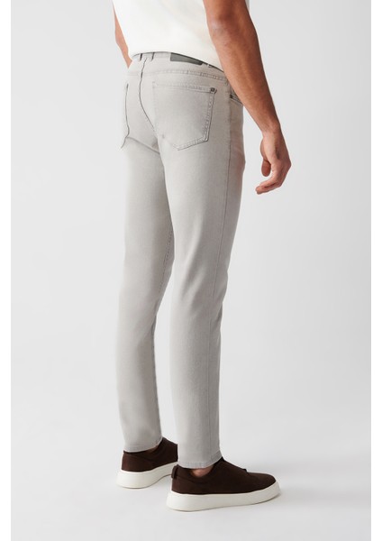 Erkek Açık Gri Berlin Eskitme Yıkamalı Esnek Slim Fit Dar Kesim Jean Pantolon E003512 indirimleri