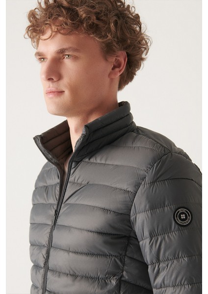 Erkek Antrasit Dik Yaka Lightweight Rüzgar Geçirmez Şişme Spor Mont E006000