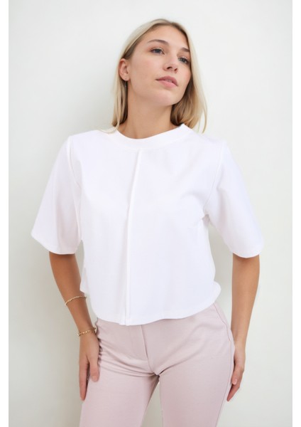 Önü Dikişli Yuvarlak Yaka Kısa Kol Modal Bluz fırsatları