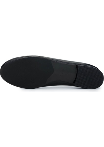 Kadın Deri Siyah Babet Ayakkabı 820 1200 Bn Ayk Y25 Sıyah fırsatları