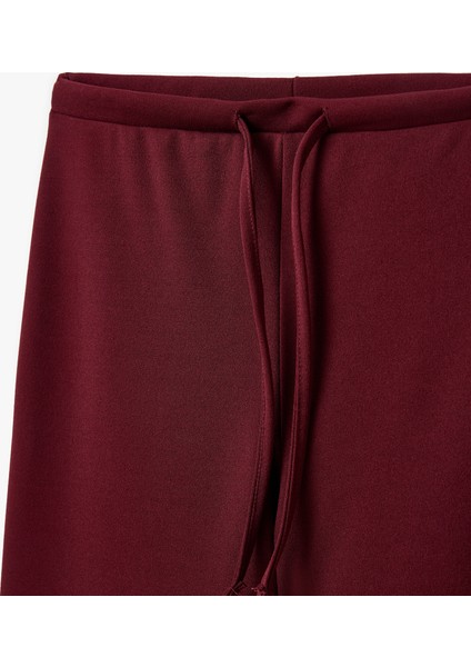 Beli Bağcıklı Rahat Kesim Düz Paça Pantolon