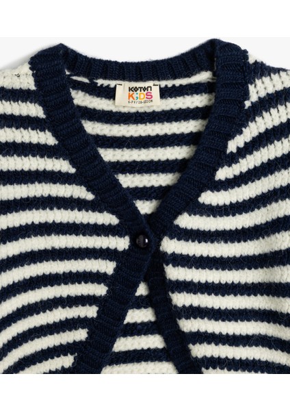 Düğme Detaylı V Yaka Uzun Kollu Çizgili Triko Hırka modelleri