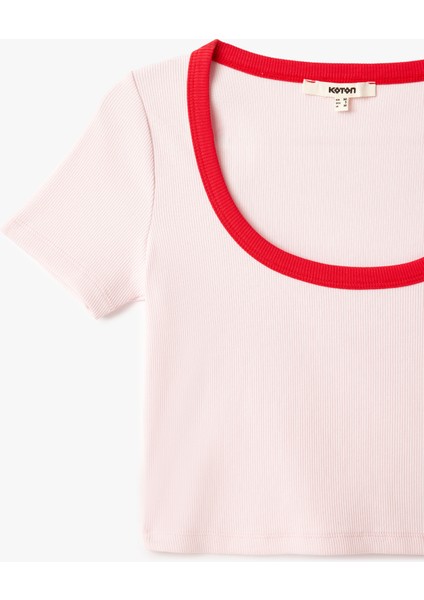 Pamuklu Slim Fit Kontrast Detaylı Kısa Kollu U Yaka Fitilli Crop Tişört