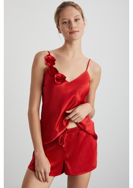 Rose Saten Atlet