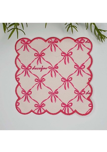 Romantik Kurdele Zinciri Desenli Nakış Kenar Kokteyl Peçetesi 1 Adet