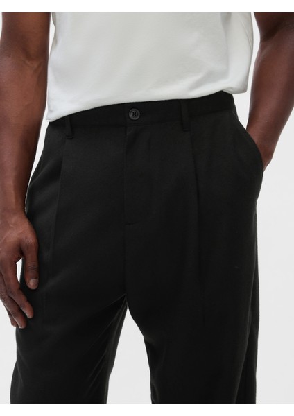 Erkek Siyah Geri Dönüştürülmüş Pile Detaylı Baggy Pantolon modelleri