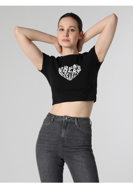 Slim Fit Yuvarlak Yaka Baskılı Kadın Siyah Kısa Kol Tişört indirimleri
