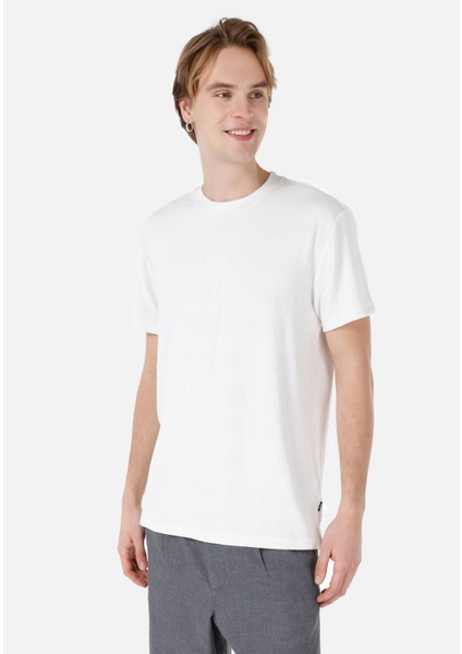 Slim Fit Yuvarlak Yaka Erkek Beyaz Kısa Kol Tişört Cl1064721 indirimleri
