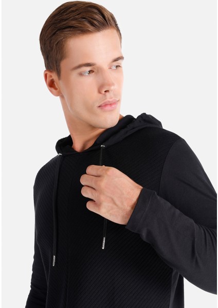 Regular Fit Kapüşonlu Siyah Erkek Uzun Kol Tişört