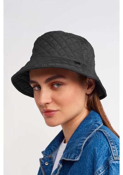 Kadın Kapitoneli Kışlık Siyah Bucket Şapka