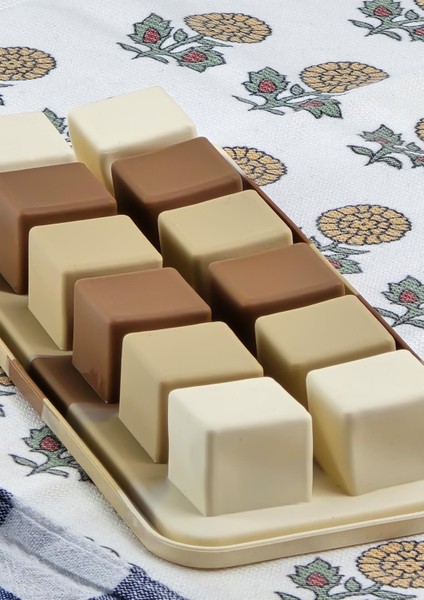 Silikon Kek Kurabiye Kalıbı - 12LI Dubai Çikolatası Kalıbı - Isıya Dayanıklı fırsatları