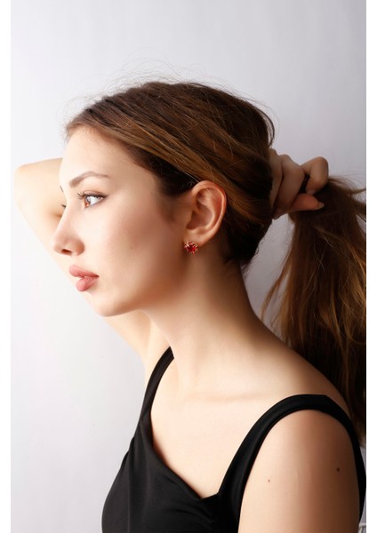 Matya Altın Renk Lak Kaplama Çivili Kırmızı Zirkon Taşlı Model Küpe modelleri