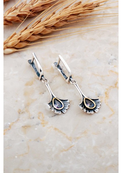 Mistik Topaz Taşlı Karanfil Çekiç Elişi Gümüş Küpe 7212