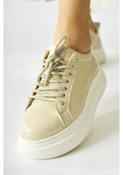 Shake Bej Taş Detaylı Sneakers (Parlak Bağcık Hediyeli)