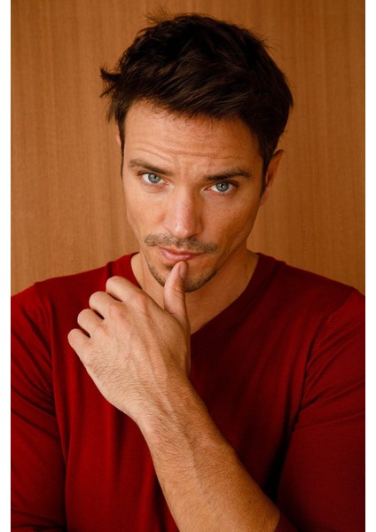 Erkek Basic V Yaka Ince Triko Kazak Koyu Kırmızı fiyatları