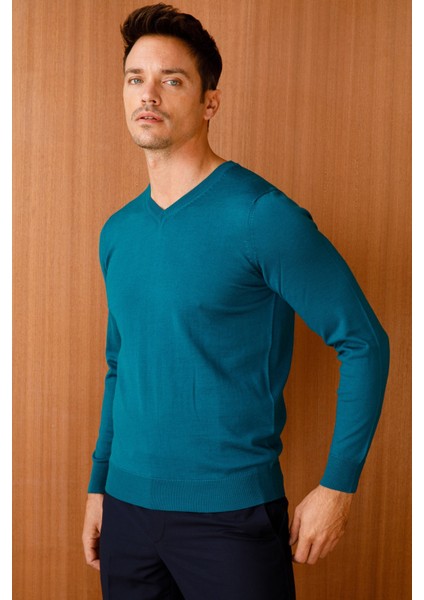 Erkek Basic V Yaka Ince Triko Kazak K.mavi modelleri