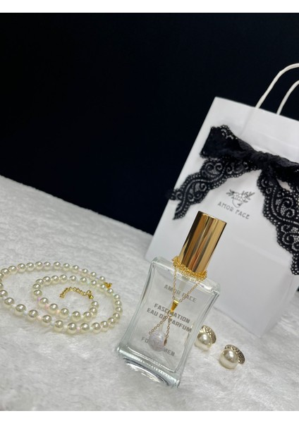 Özel Tasarım Fascınatıon Frezya ve Vadi Zambağının Zarafetiyle Luxury Kadın Parfüm fiyatları