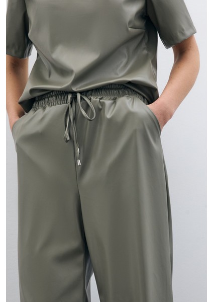 Salaş Deri Pantolon - Çağla Yeşili fırsatları