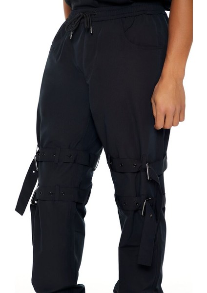 Kemer Detaylı Jogger Pantolon