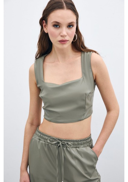 Kare Yaka Deri Crop - Çağla Yeşili modelleri