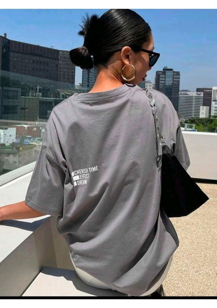 Kadın Cherısh Tıme Effect Baskılı Oversize Salaş T-Shirt Boyfriend modelleri