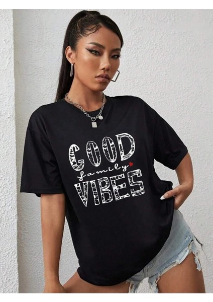Kadın Oversize T-Shirt Good Family Vibes Baskılı fiyatları