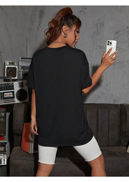 Inci Küpeli Kız Baskılı Oversize T-Shirt Salaş Boyfirend modelleri