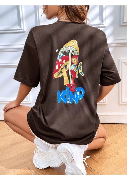 Mantar Kınd Baskılı Kadın Oversize Kahverengi T-Shirt