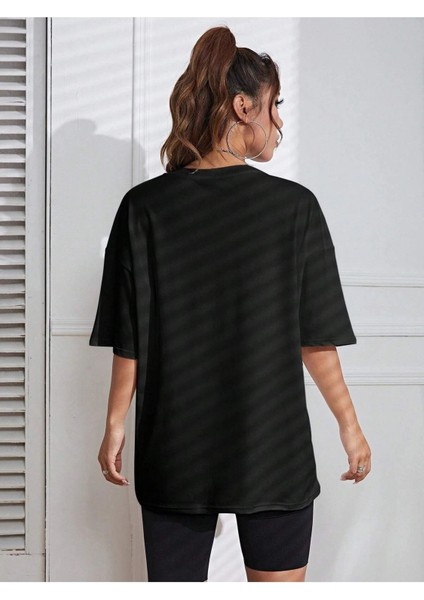 Melting Smile Baskılı Siyah Oversize T-Shirt Salaş Boyfirend fırsatları