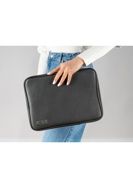 13” - 14" İnç Su Geçirmez, Vegan Deri Ve Fermuar Özellikli Macbook & Tablet & Laptop Çantası (Siyah)