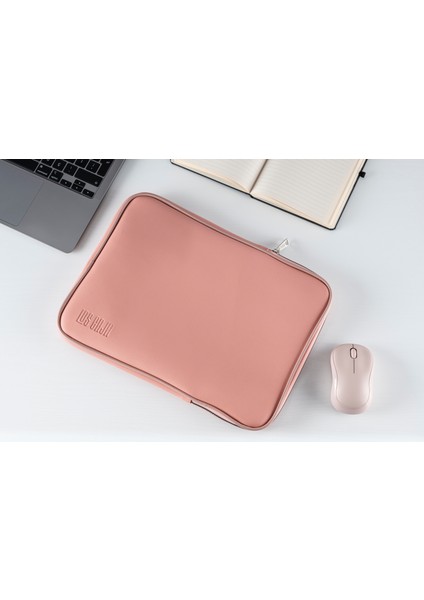 13” - 14" İnç Su Geçirmez, Vegan Deri Ve Fermuar Özellikli Macbook & Tablet & Laptop Çantası (Pudra)