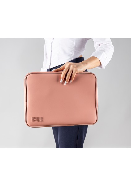 13” - 14" İnç Su Geçirmez, Vegan Deri Ve Fermuar Özellikli Macbook & Tablet & Laptop Çantası (Pudra)