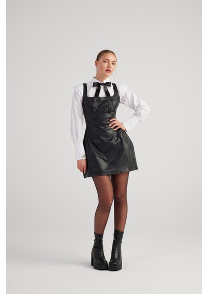 Kare Yaka Vegan Deri Larissa Elbise Siyah fırsatları