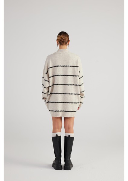 Çizgili Oversize Paloma Kazak Ekru indirimleri