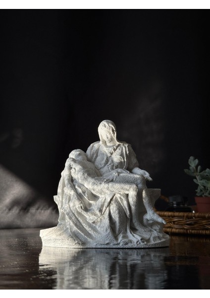 Düşler - La Pietà - Michelangelo - Biblo