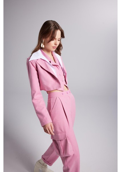 Detaylı Çizgili Crop Kira Blazer Ceket Pembe fırsatları