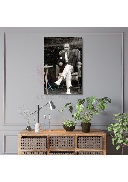 Kırılmaz Cam Tablo Siyah Beyaz Atatürk Portresi Duvar Tablosu Atatürk Temalı Tablo Ev Dekoru fiyatları