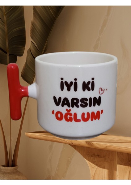 "iyiki Varsın Oğlum" Çift Taraf Yazılı Kupa Kahve Bardağı (Kırmızı T)