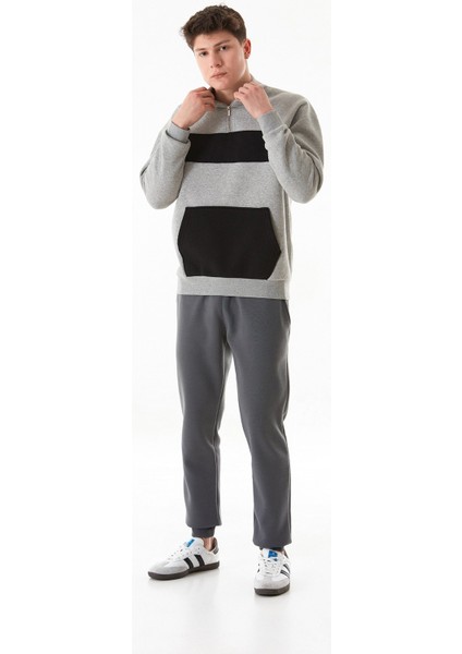 3 Iplik Renk Bloklu Yarım Fermuarlı Kanguru Cep Sweatshirt indirimleri