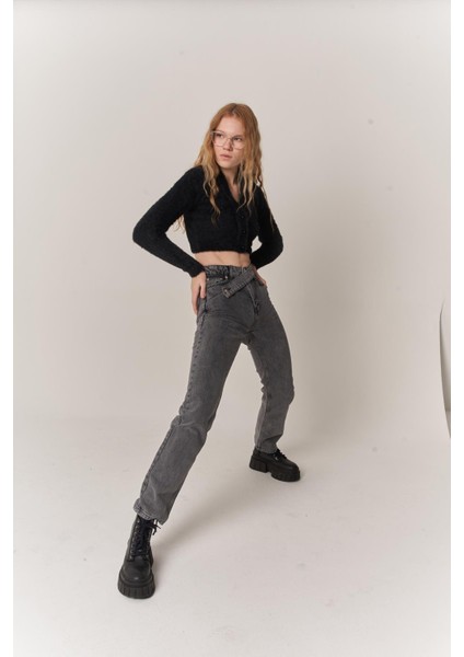 Kadın Gri Denim Kumaş Yüksel Bel Straight Kesim Fuerza Jean modelleri