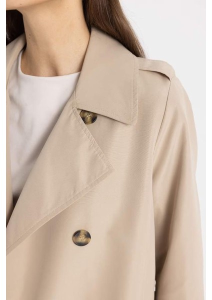 Su Geçirmez Mevsimlik Trençkot Kruvaze Yaka Düğmeli Cepli Kemerli Apoletli A0593AX25SP fırsatları
