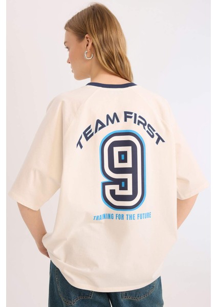 Coool Oversize Geniş Kalıp V Yaka Sırt Baskılı Kısa Kollu Tişört E4621AX25SM