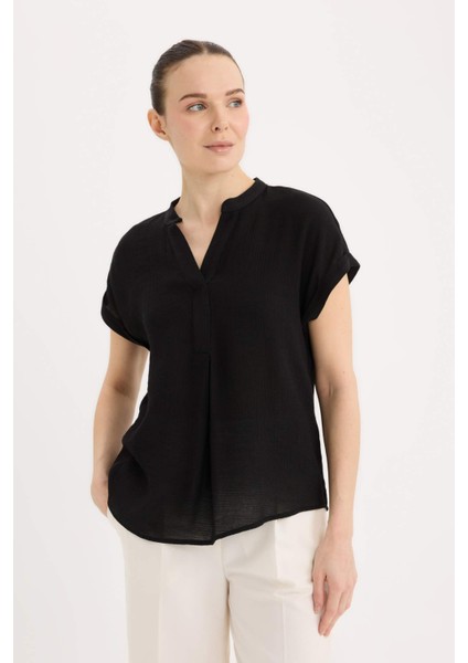 Regular Fit Apaş Yaka Basic Düz Kısa Kollu Bluz E6288AX25SP